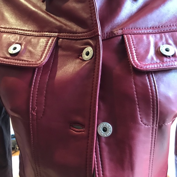 Red leather jacket - Picture 6 of 8